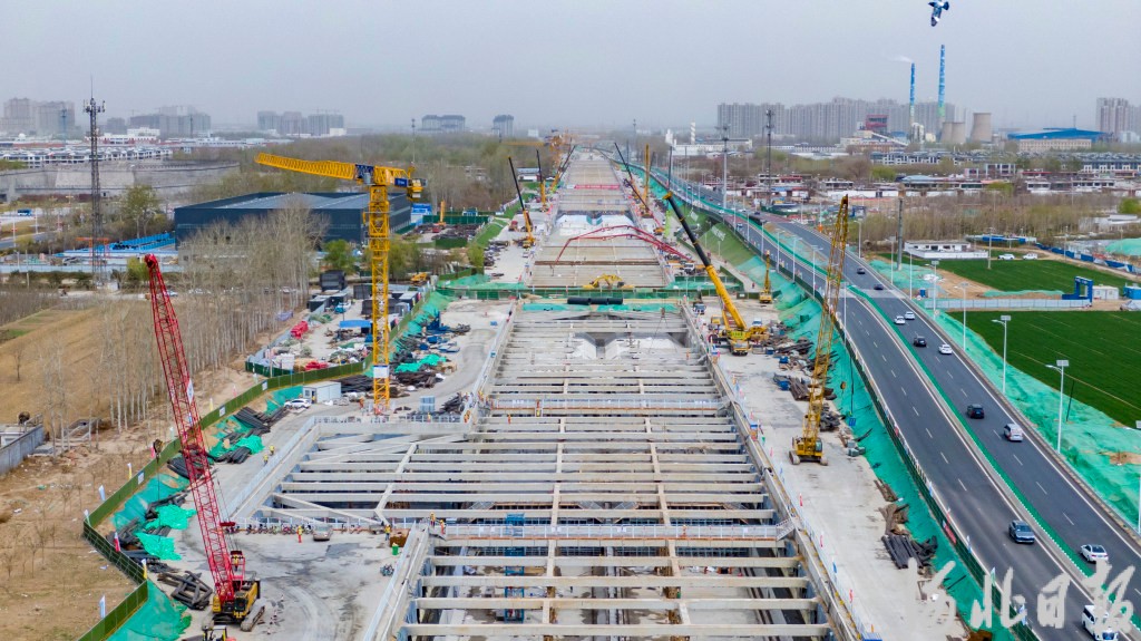 河北石家莊復興大街市政化改造工程有序推進